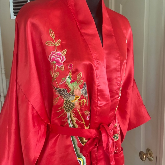 Vintage Phoenix Embroidery China Red Silk Kimono Robe With Tie Dragon Birds L - Picture 3 of 6